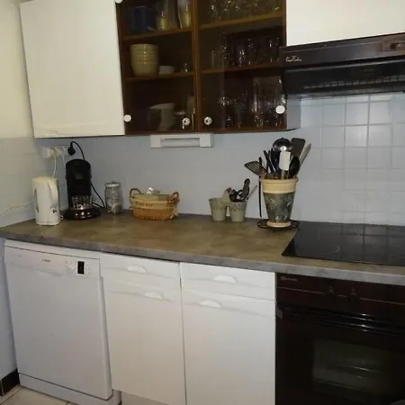 T2 3 Rez De Chaussee De Maison Ayguade 1 イエール